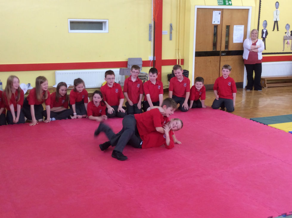 Pupils in P5DC enjoy Judo Taster